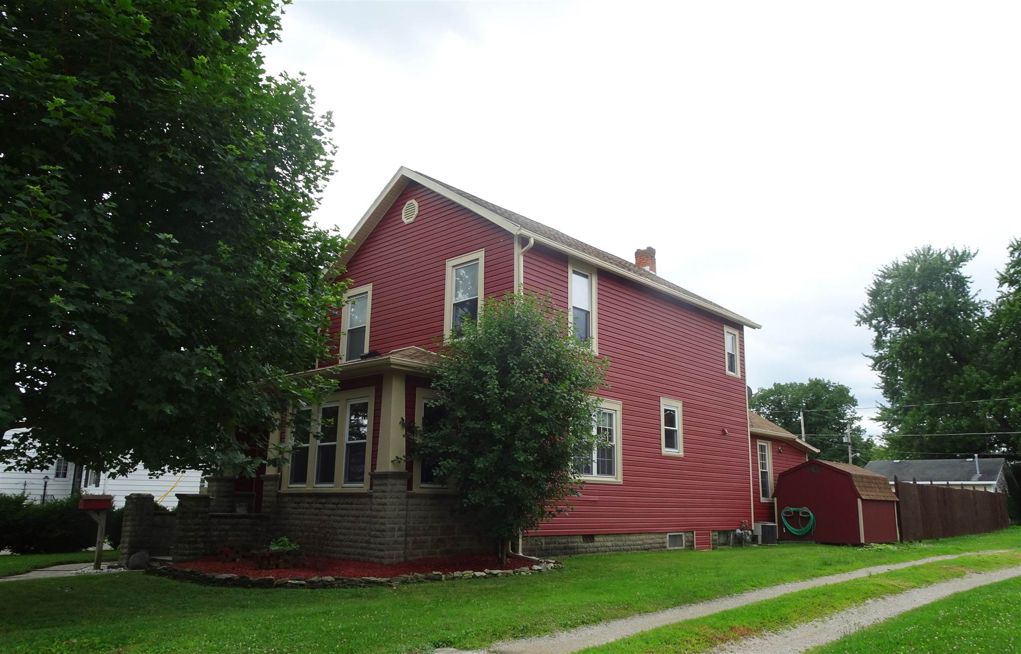 419 North 3rd Street Decatur, IN 46733 - Photo 4 of 36
