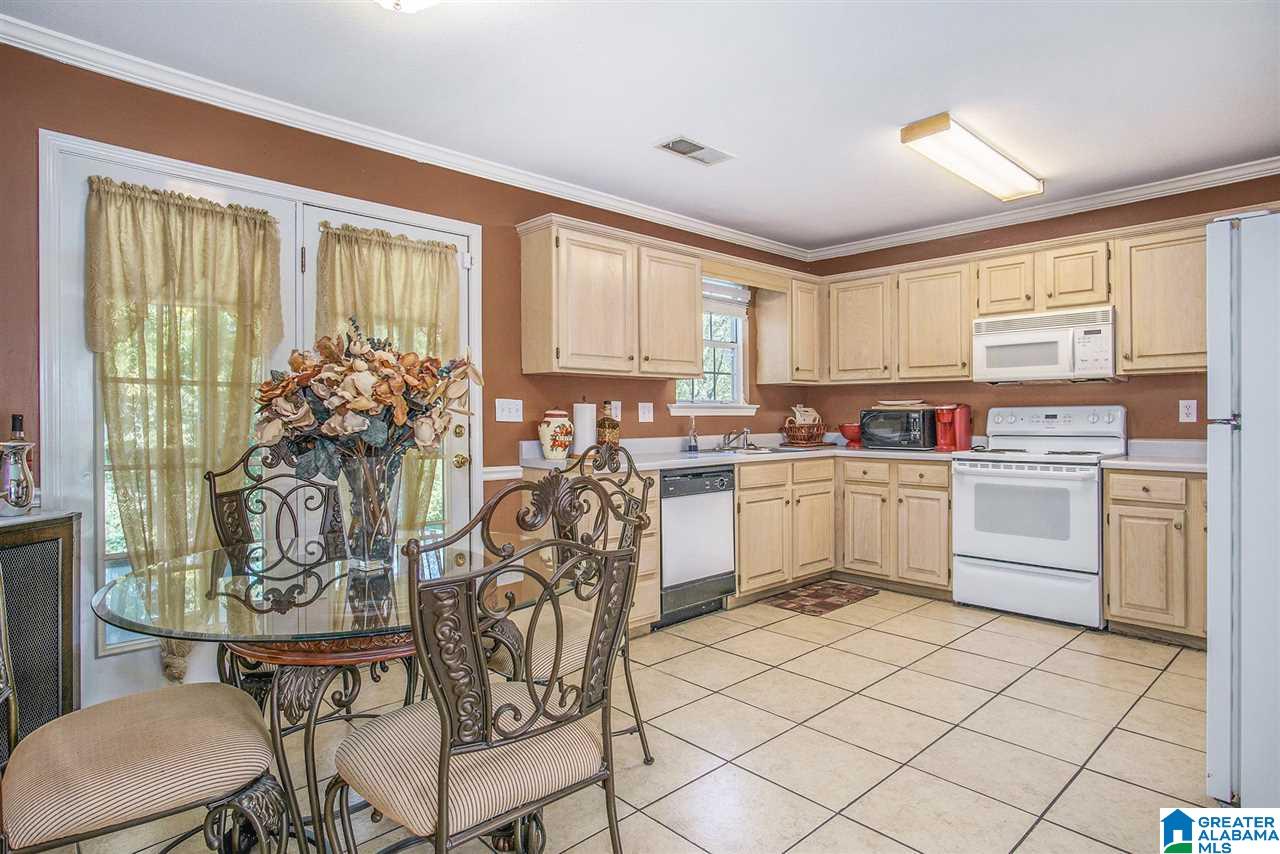 132 Red Oak Lane Alabaster, AL 35007 - Photo 11 of 36