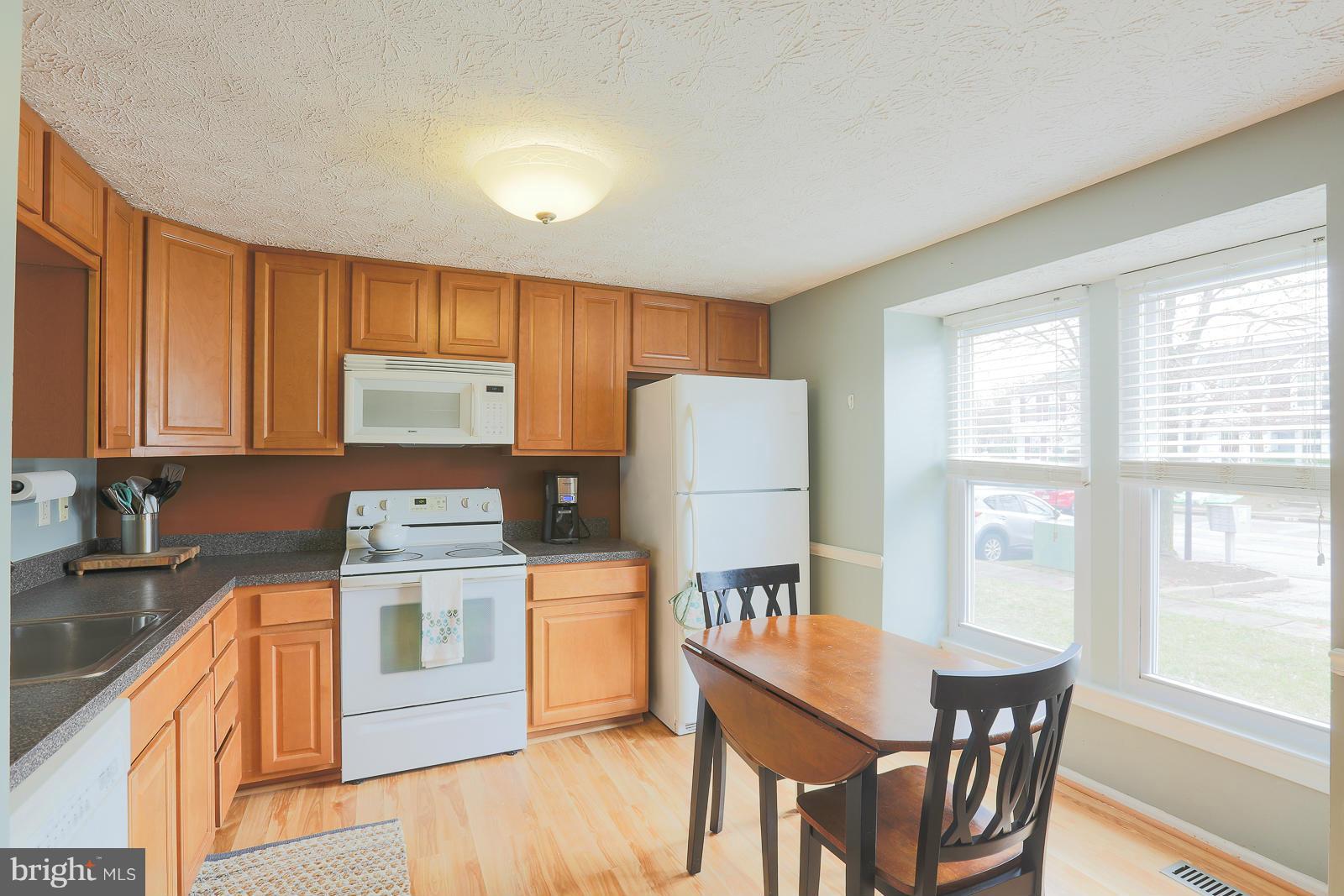 12 Trailwood Road Baltimore, MD 21236 - Photo 8 of 30 Kitchen