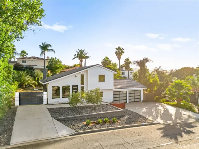 $675,000 | 22473 Canyon Lake Drive South, Canyon Lake, CA 92587