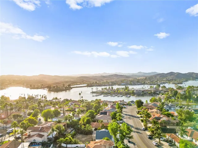 $675,000 | 22473 Canyon Lake Drive South, Canyon Lake, CA 92587