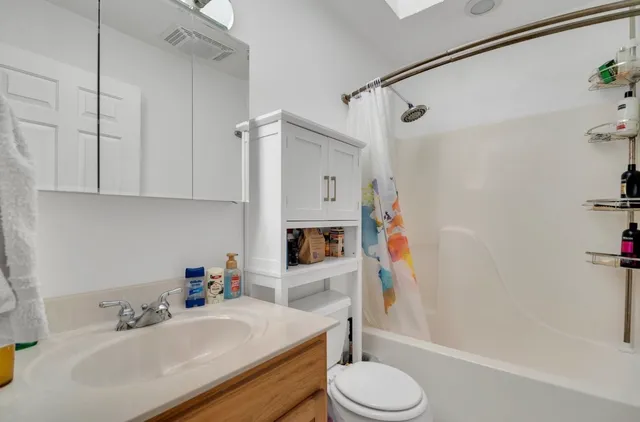 $2,250 | 112 Sequoyah Court Southwest, Poplar Grove, IL 61065