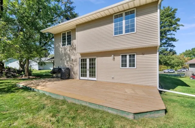 $2,250 | 112 Sequoyah Court Southwest, Poplar Grove, IL 61065