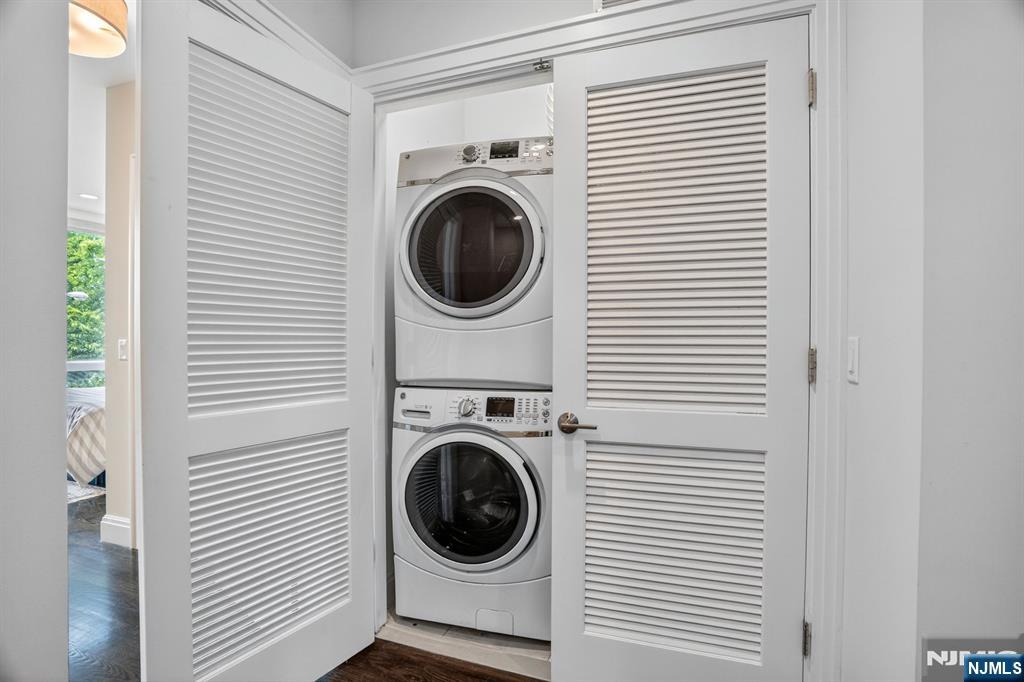 14 Hooks Lane Edgewater, NJ 07020 - Photo 17 of 31