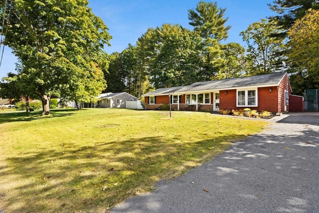 90 Francine Road Raynham, MA 02767 - Photo 3 of 41 Gallery Image 3