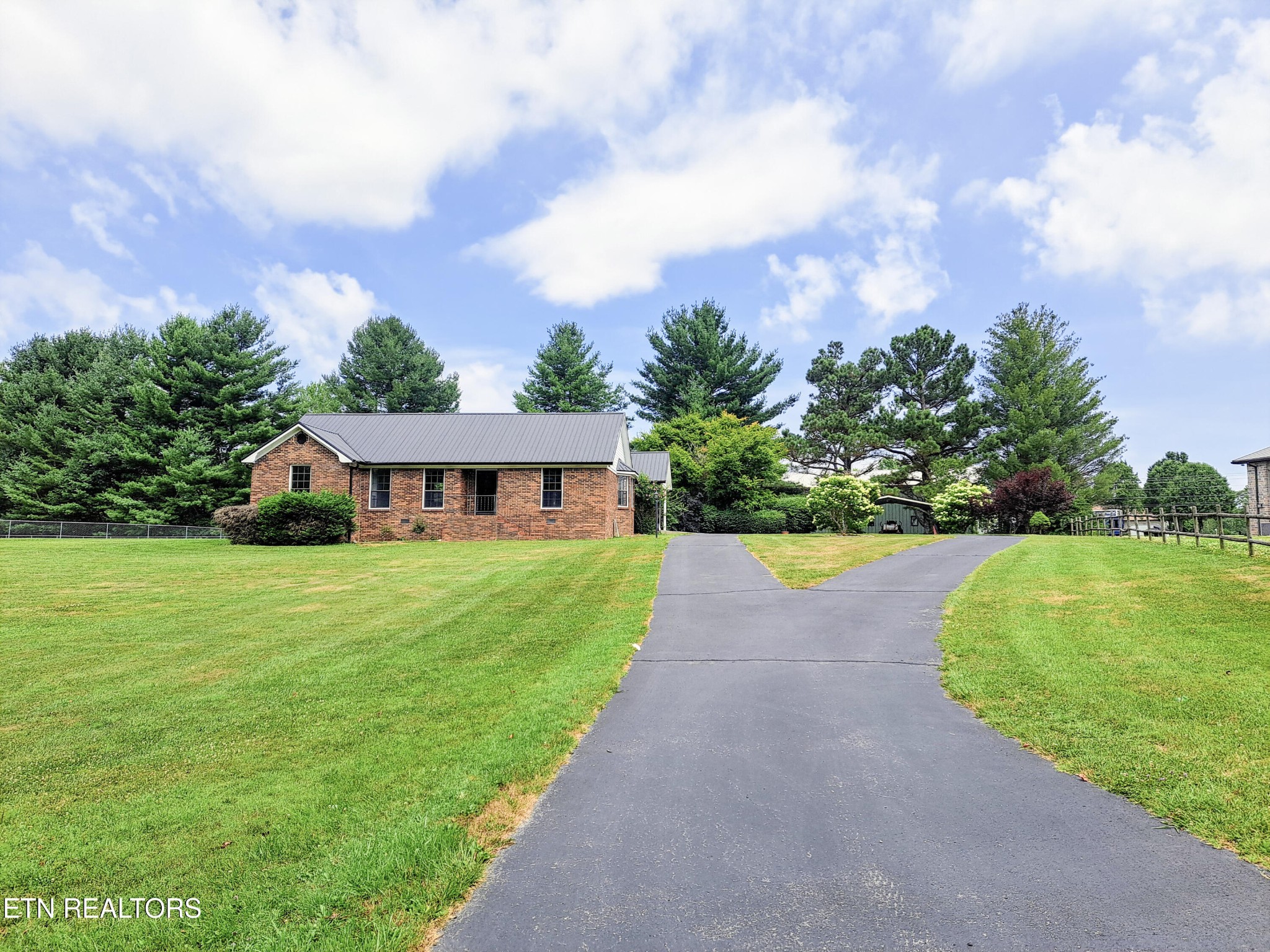 3345 Pomona Road Crossville, TN 38571 - Photo 5 of 54 Gallery Image 5