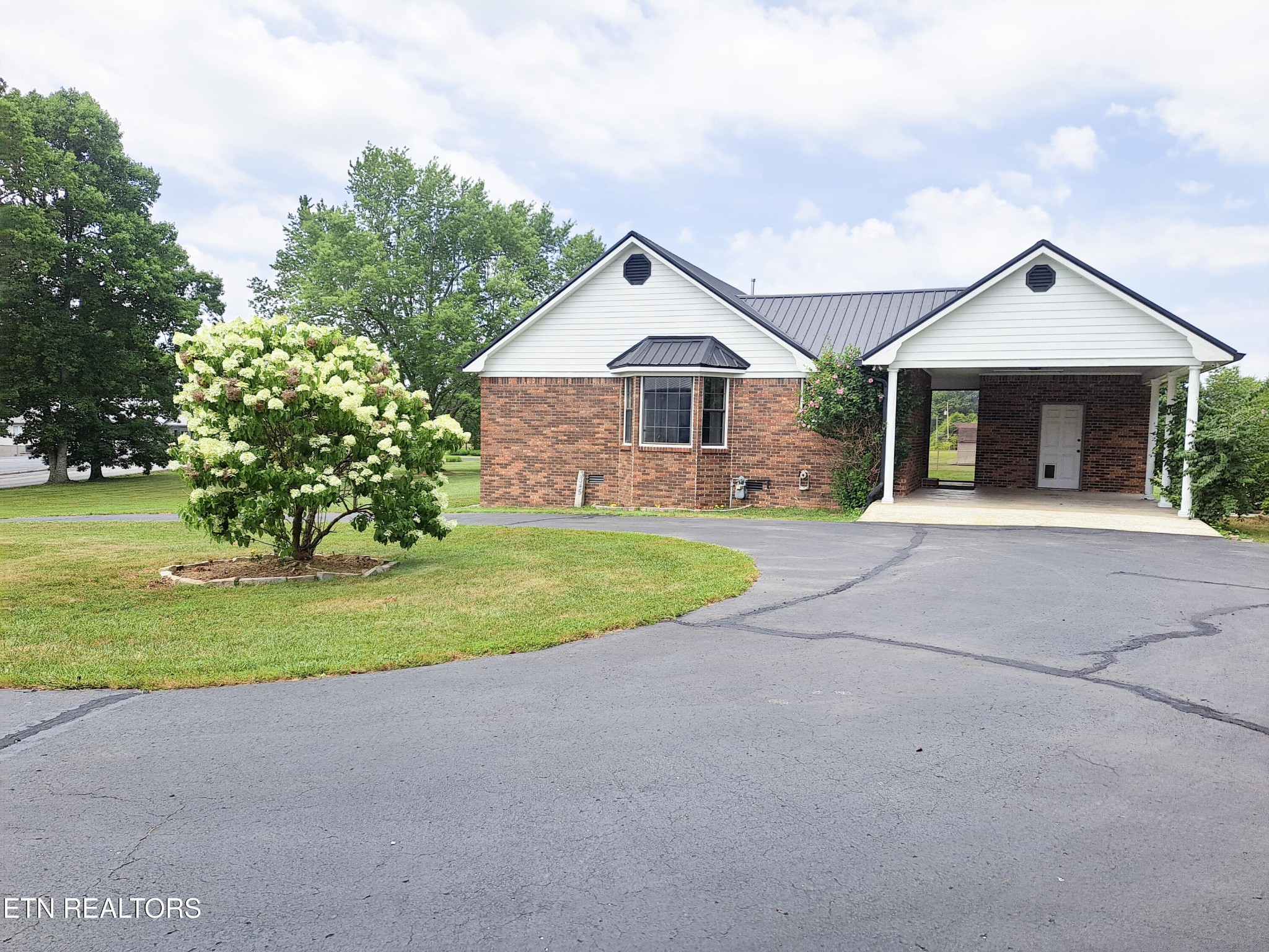 3345 Pomona Road Crossville, TN 38571 - Photo 8 of 54 Gallery Image 8