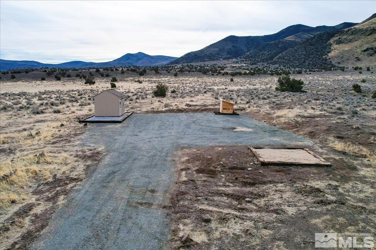485 Chantry Reno, NV 89510 - Photo 20 of 24 a view of a backyard with a tub