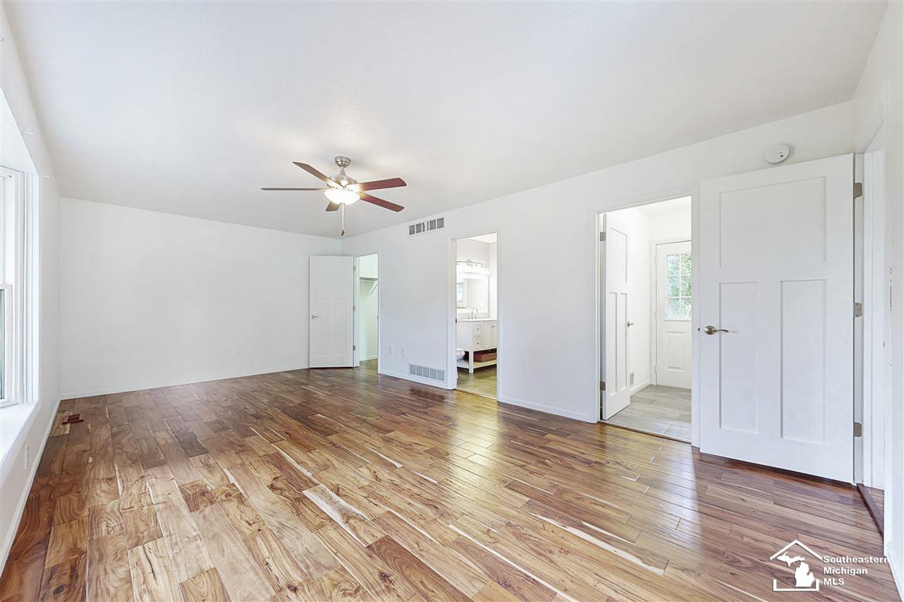 10602 Bacon Road Petersburg, MI 49270 - Photo 20 of 63 50019346-19.JPG
