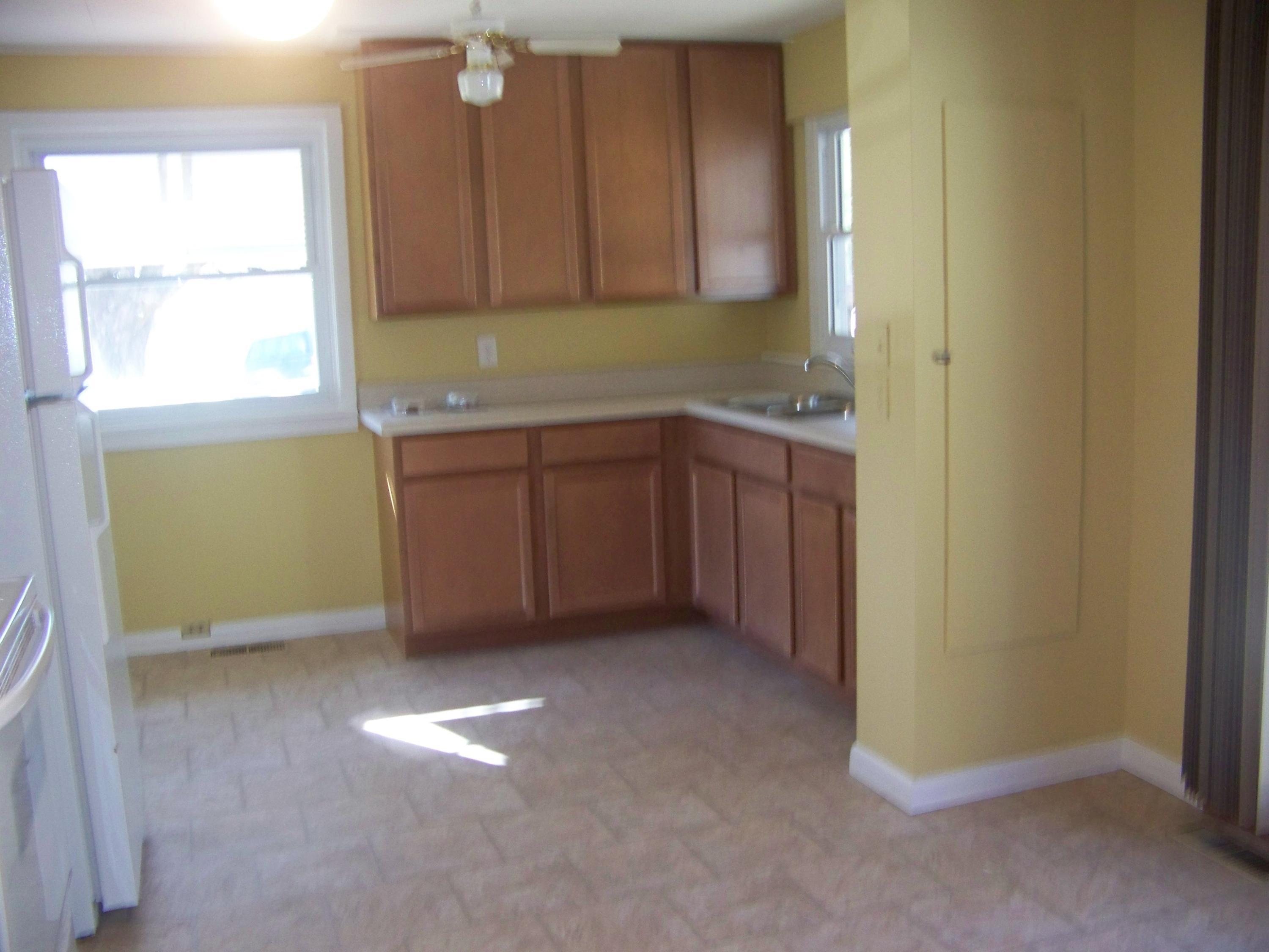 106 Tabor Road Oak Ridge, TN 37830 - Photo 7 of 17 323