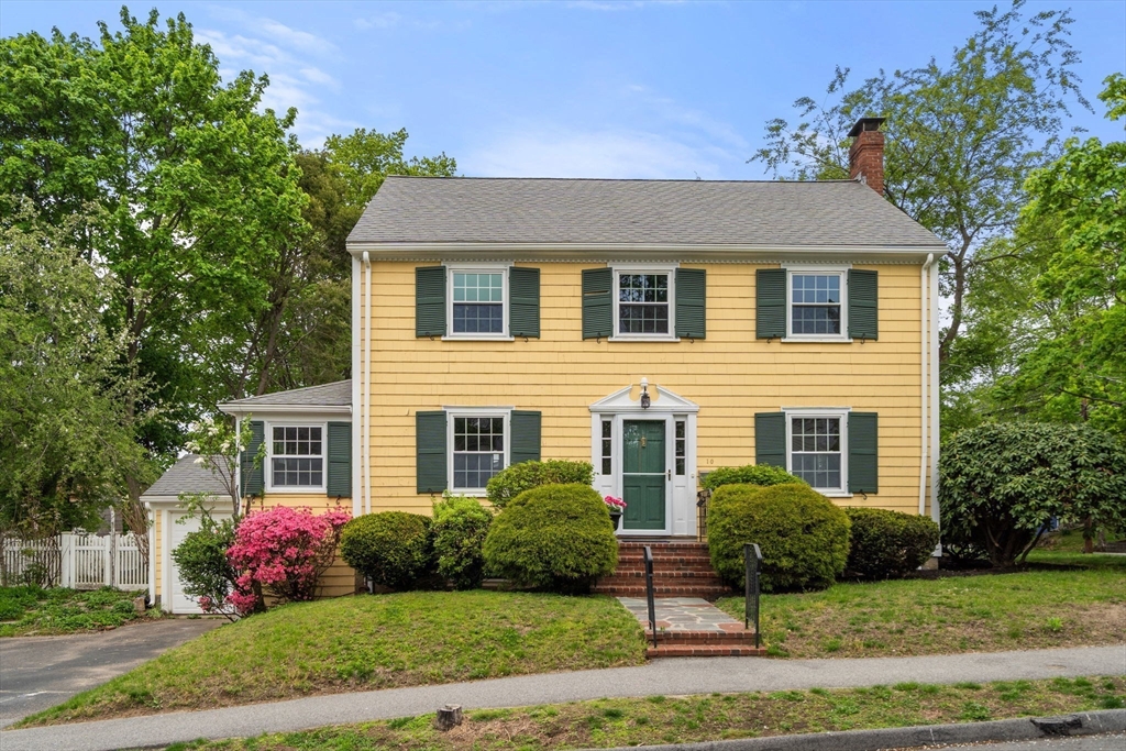 10 Magnolia Road Milton, MA 02186 - Photo 2 of 21
