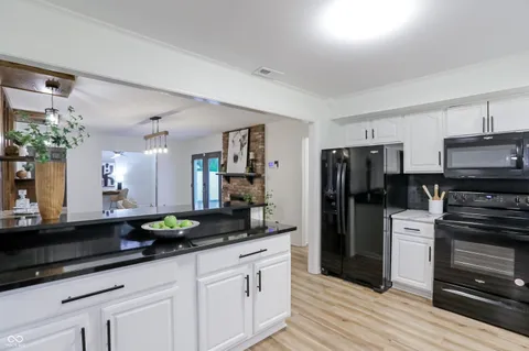 $498,000 | 512 Lexington Boulevard, Carmel, IN 46032