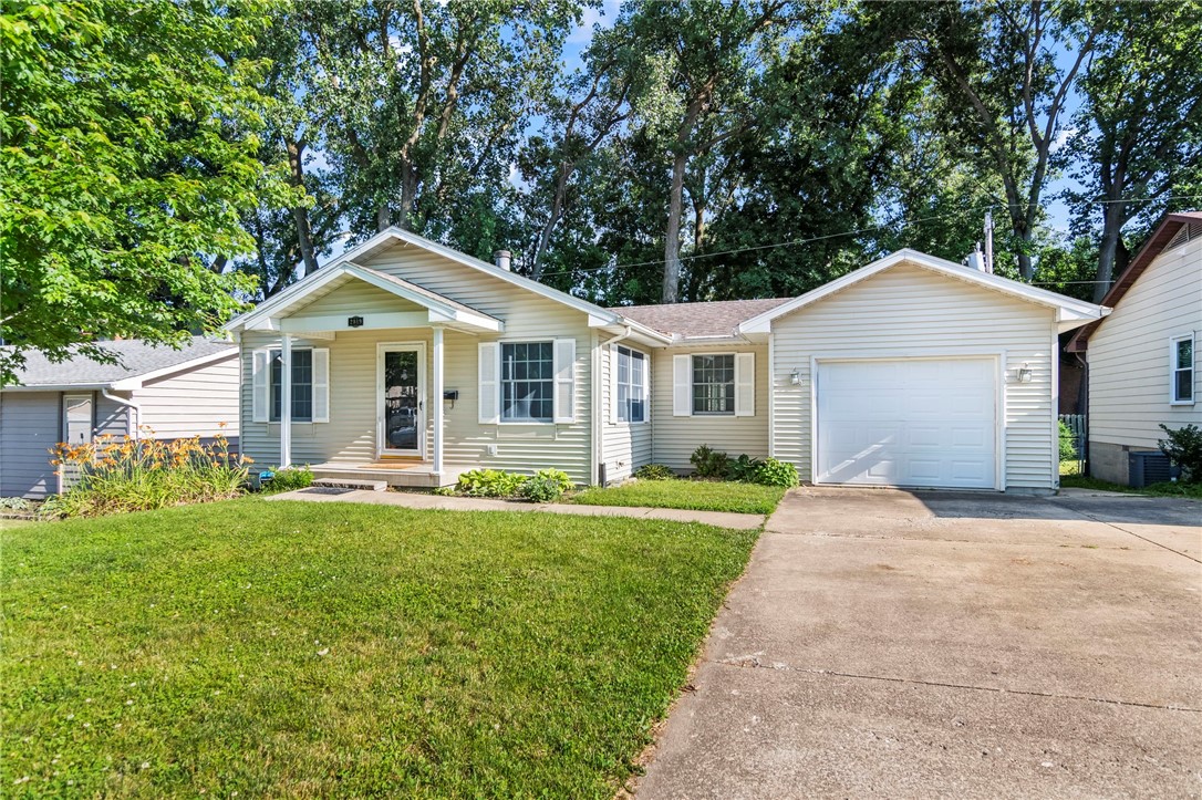 2819 East Wood Street Decatur, IL 62521 - Photo 3 of 28