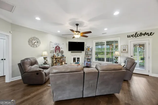 $555,000 | 4048 State Rte 259, White Oak, GA 31568