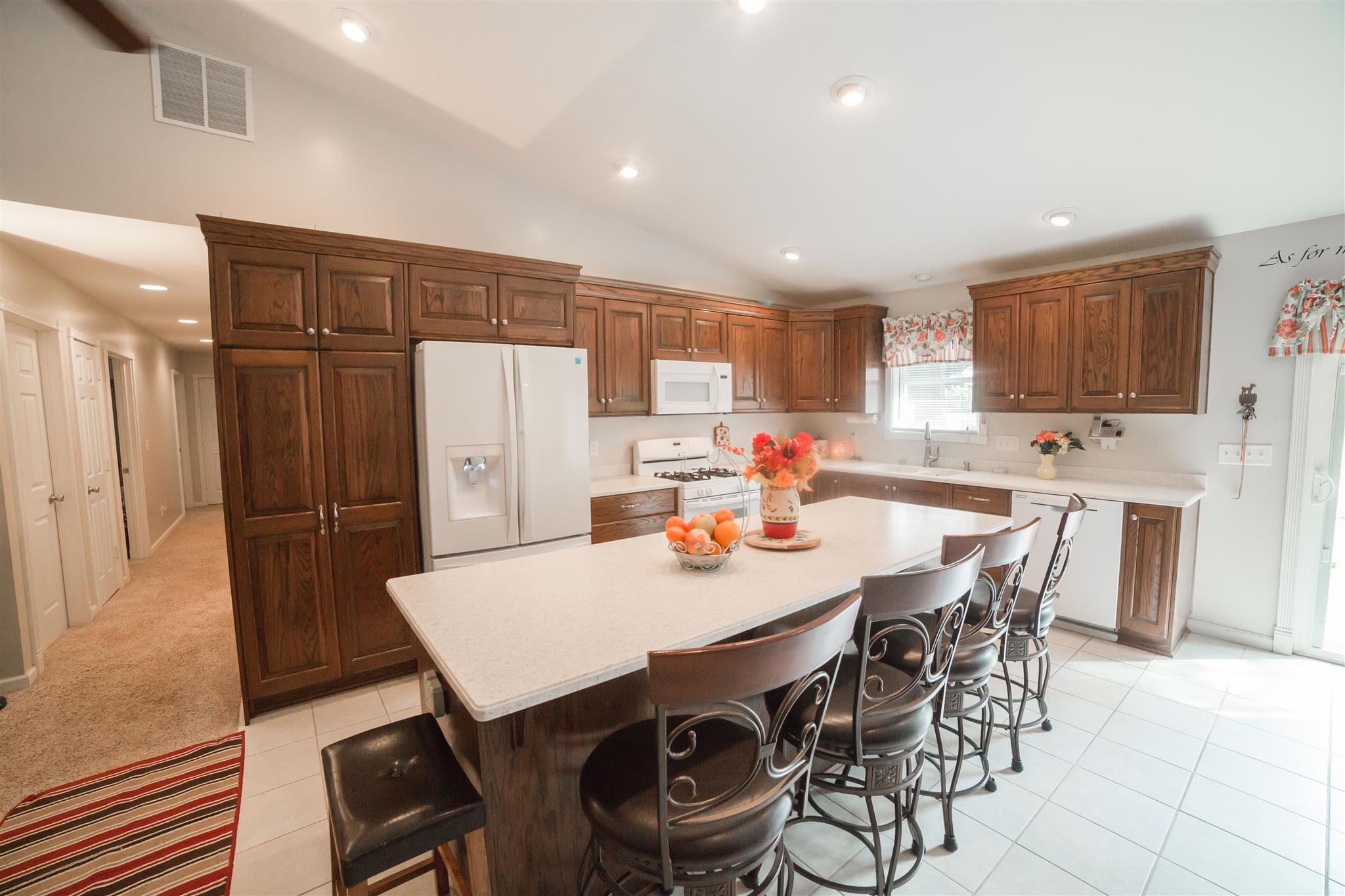 4344 Orchard Road Evansville, IN 47720 - Photo 6 of 28 Gallery Image 6