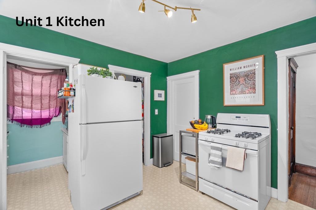 52 Sterling Street Somerville, MA 02144 - Photo 11 of 40