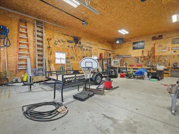 $489,000 | 3028 South Golf Road, Stockton, IL 61085