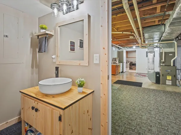 $489,000 | 3028 South Golf Road, Stockton, IL 61085