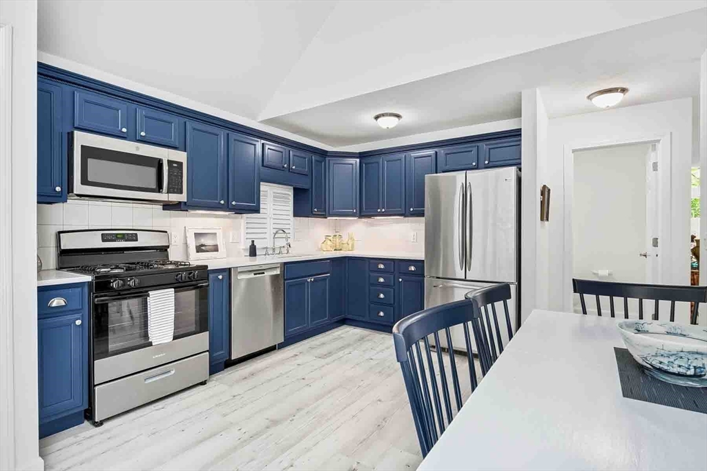 16 Gold Leaf Lane, Unit 16 Mashpee, MA 02649 - Photo 4 of 34