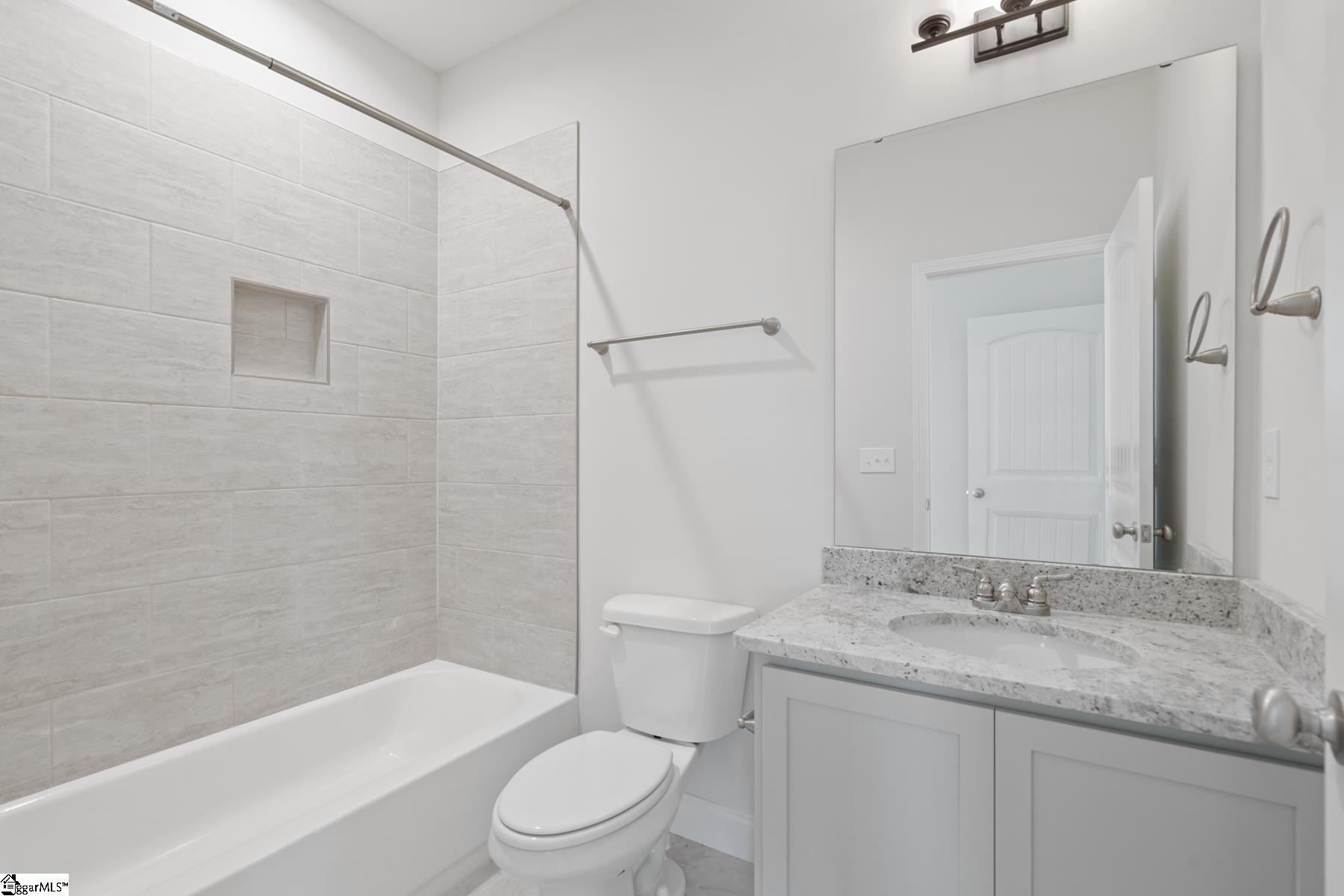 542 Twin Lake Road Greenville, SC 29609 - Photo 14 of 21 Gallery Image 14