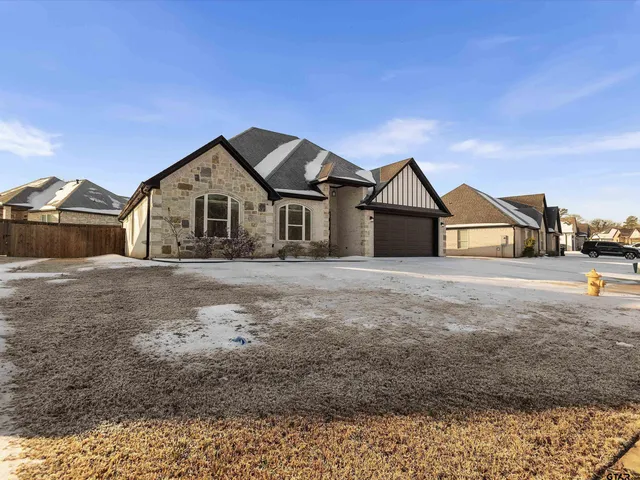 $449,900 | 1006 Windy Ridge Drive, Longview, TX 75605