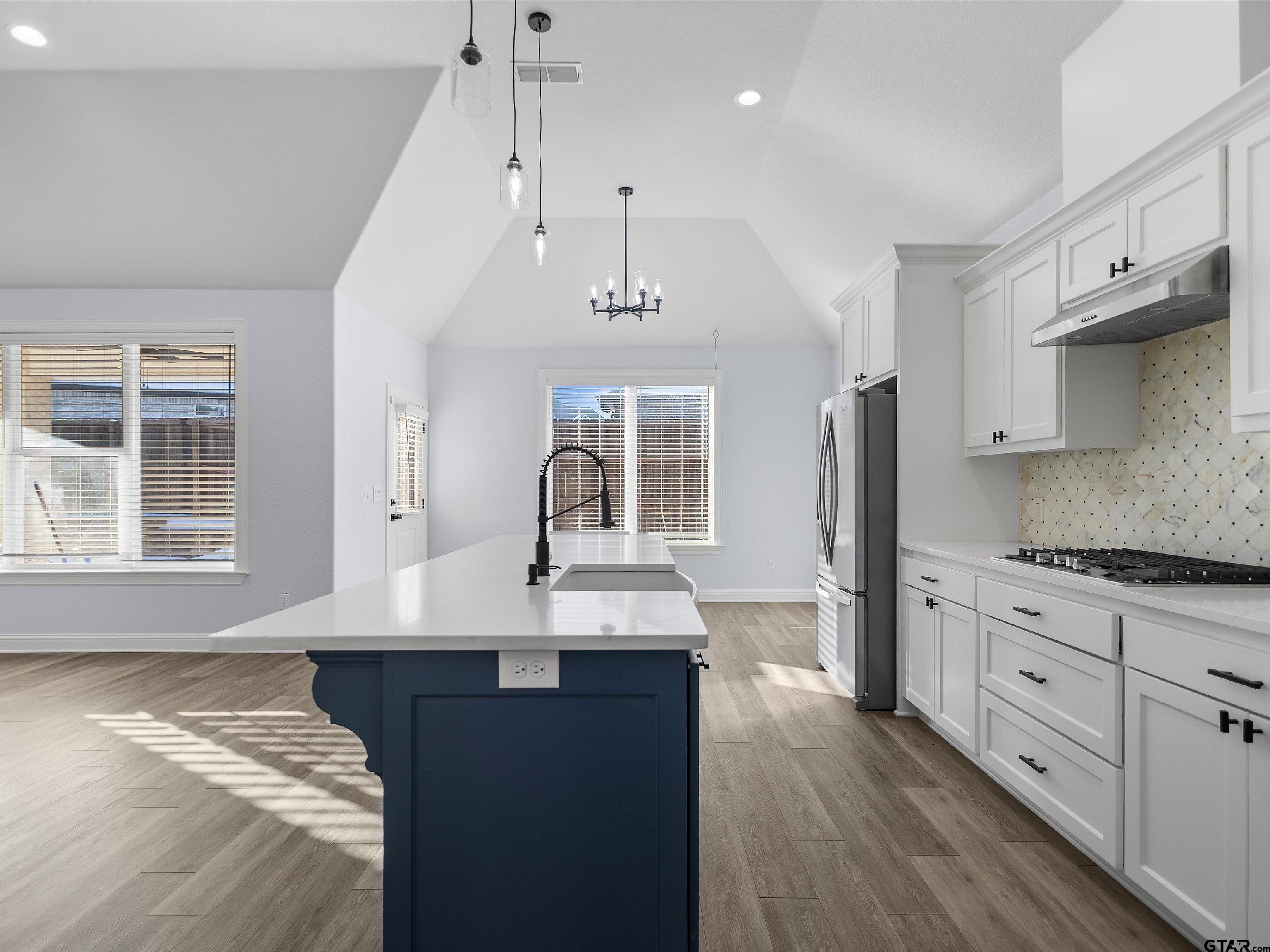 1006 Windy Ridge Drive Longview, TX 75605 - Photo 19 of 37