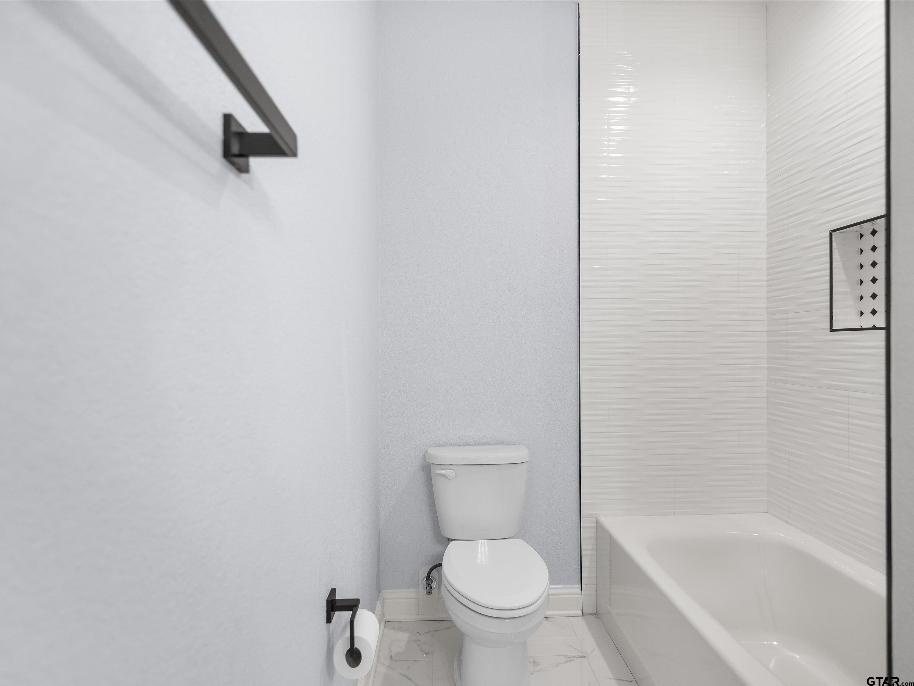 1006 Windy Ridge Drive Longview, TX 75605 - Photo 31 of 37