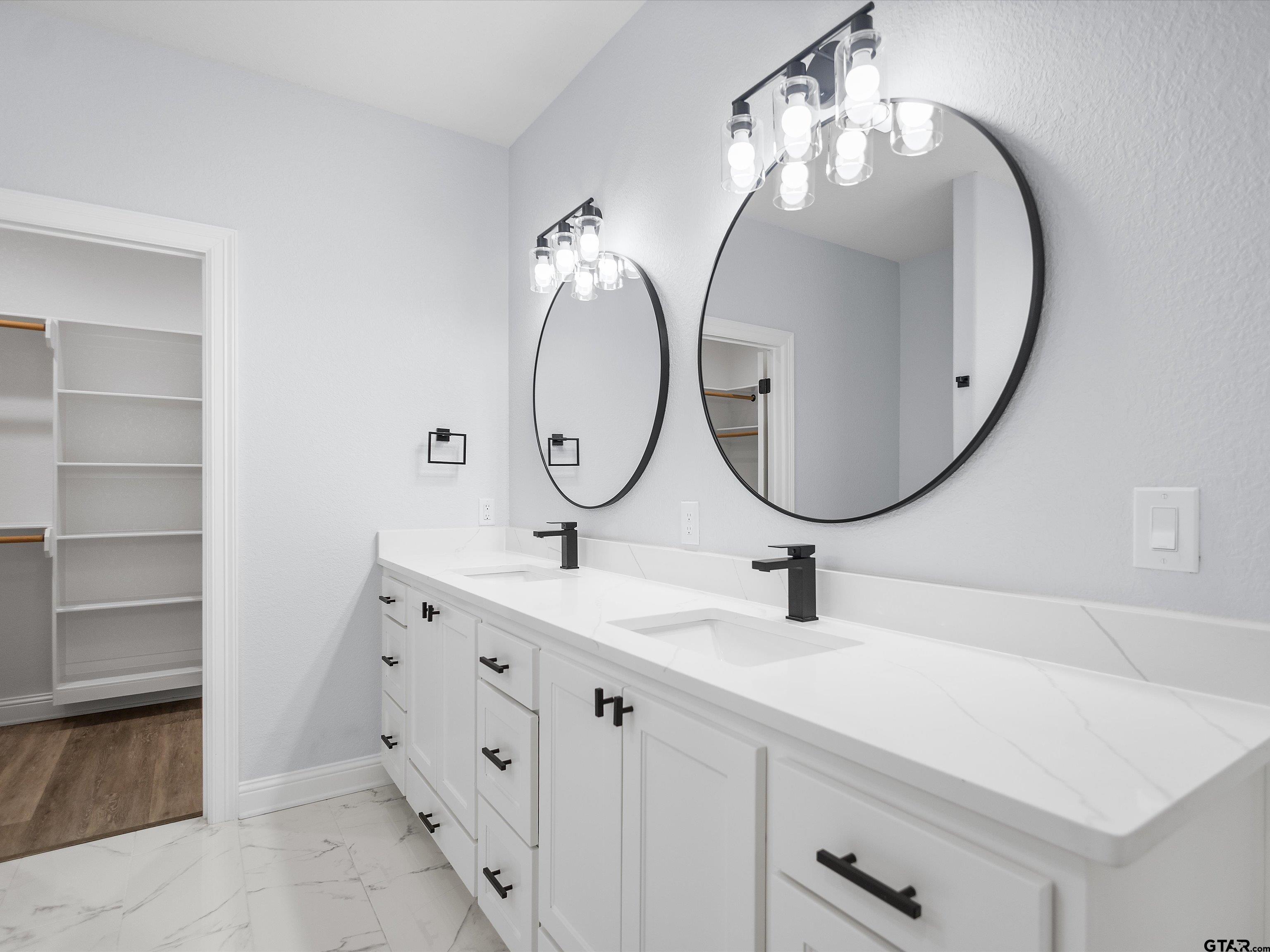 1006 Windy Ridge Drive Longview, TX 75605 - Photo 6 of 37