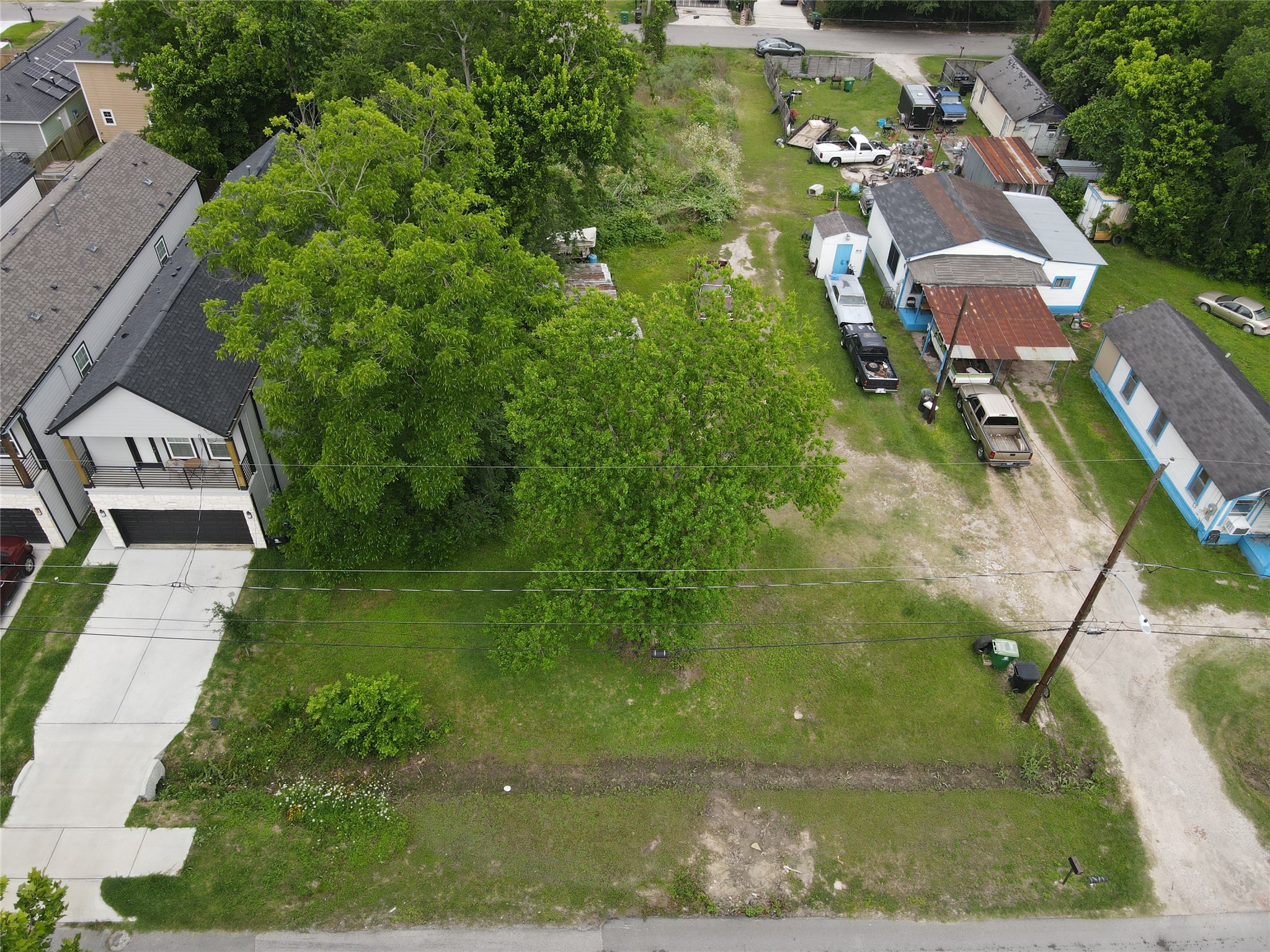8215 Venus Street Houston, TX 77088 - Photo 2 of 7