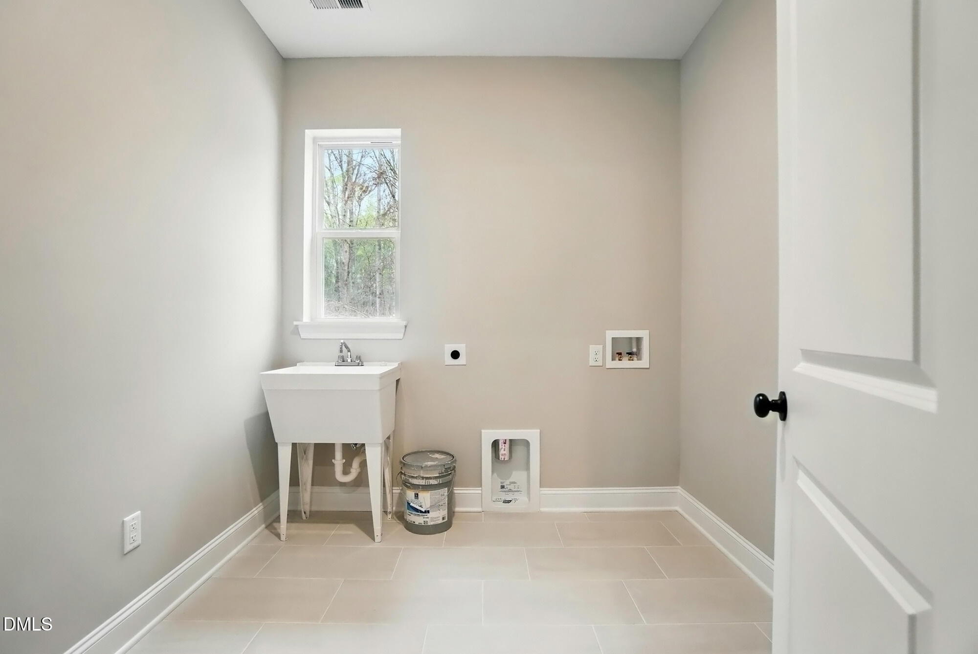 285 Gilliland Road Siler City, NC 27344 - Photo 38 of 45 a bathroom with a sink and a bathtub