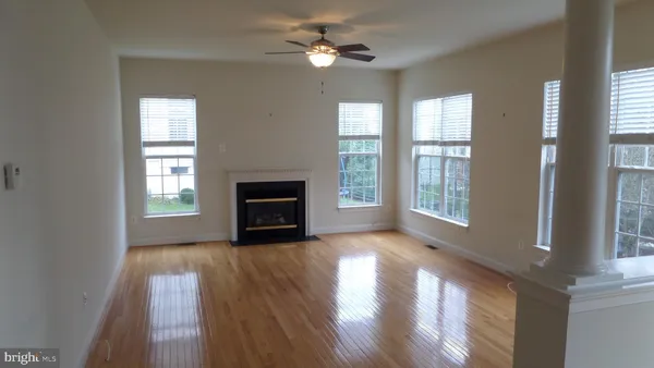 $4,300 | 20329 River Bank Street, Sterling, VA 20165