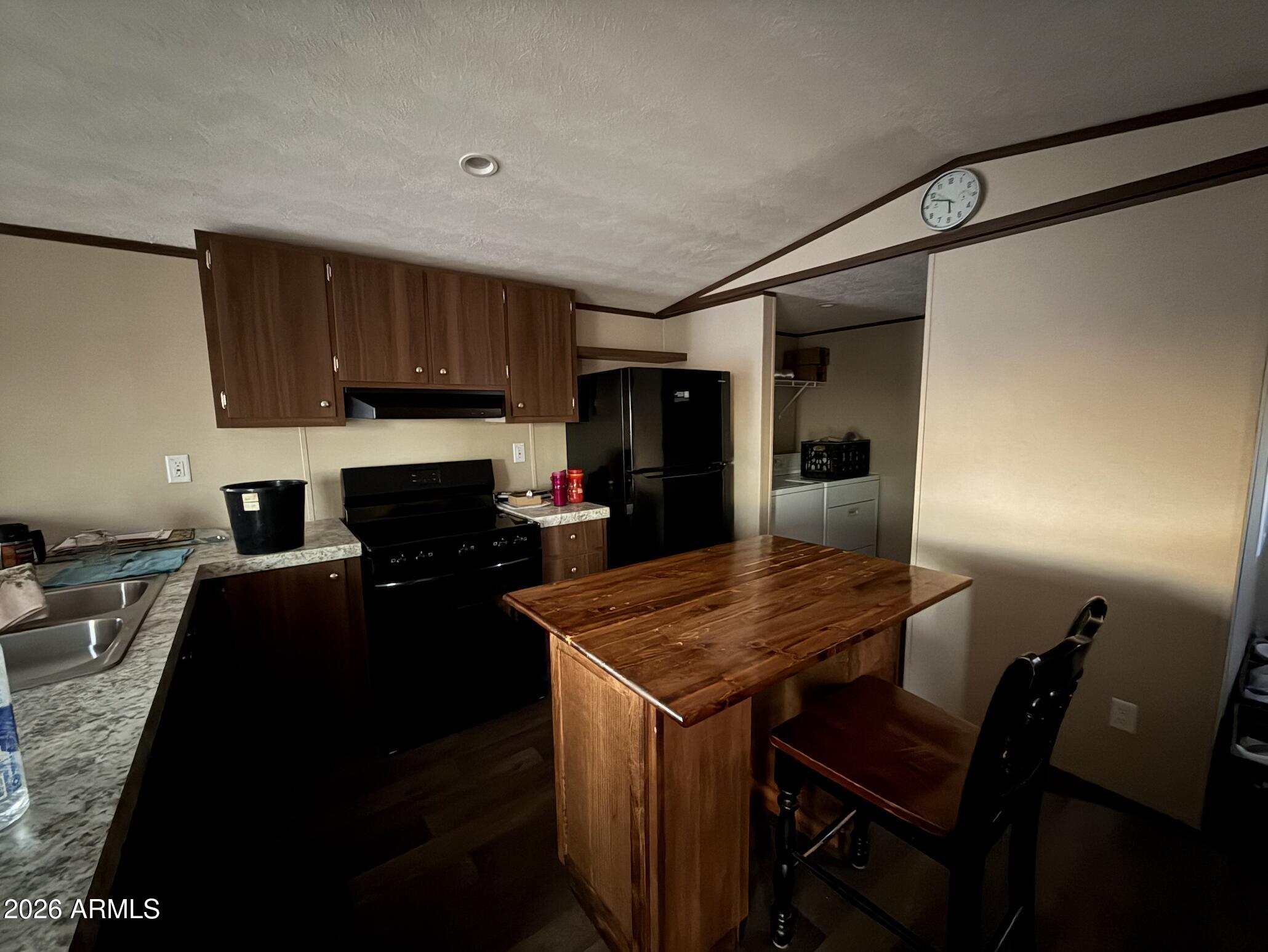 35581 South Amalia Road Eloy, AZ 85131 - Photo 8 of 23