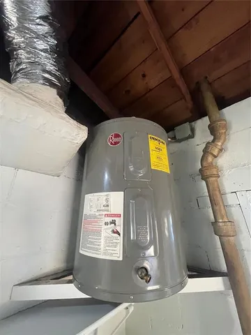 $2,500 | 5617 20th Avenue South, Gulfport, FL 33707