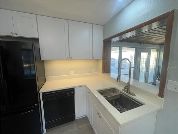 $2,300 | 5617 20th Avenue South, Gulfport, FL 33707