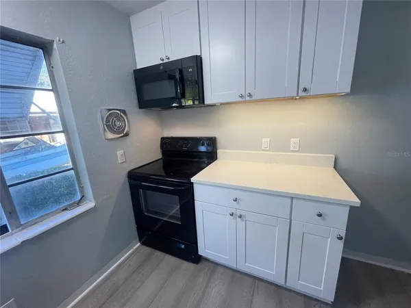 $2,300 | 5617 20th Avenue South, Gulfport, FL 33707