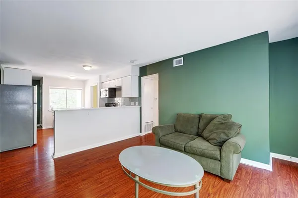 $1,225 | 1010 West 23rd Street, Unit 1, Austin, TX 78705