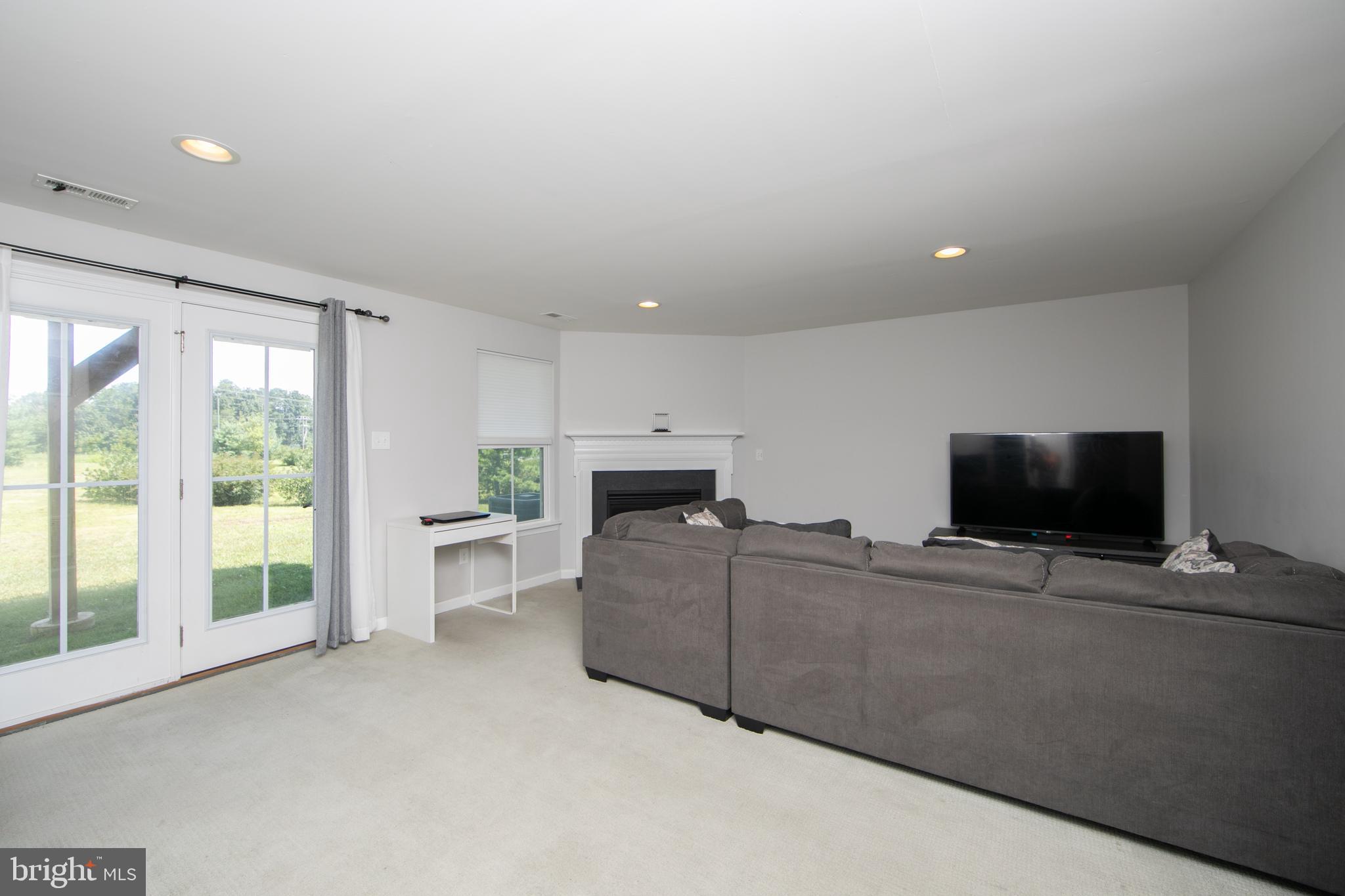 304 Iannelli Road Clarksboro, NJ 08020 - Photo 9 of 43 Gallery Image 9