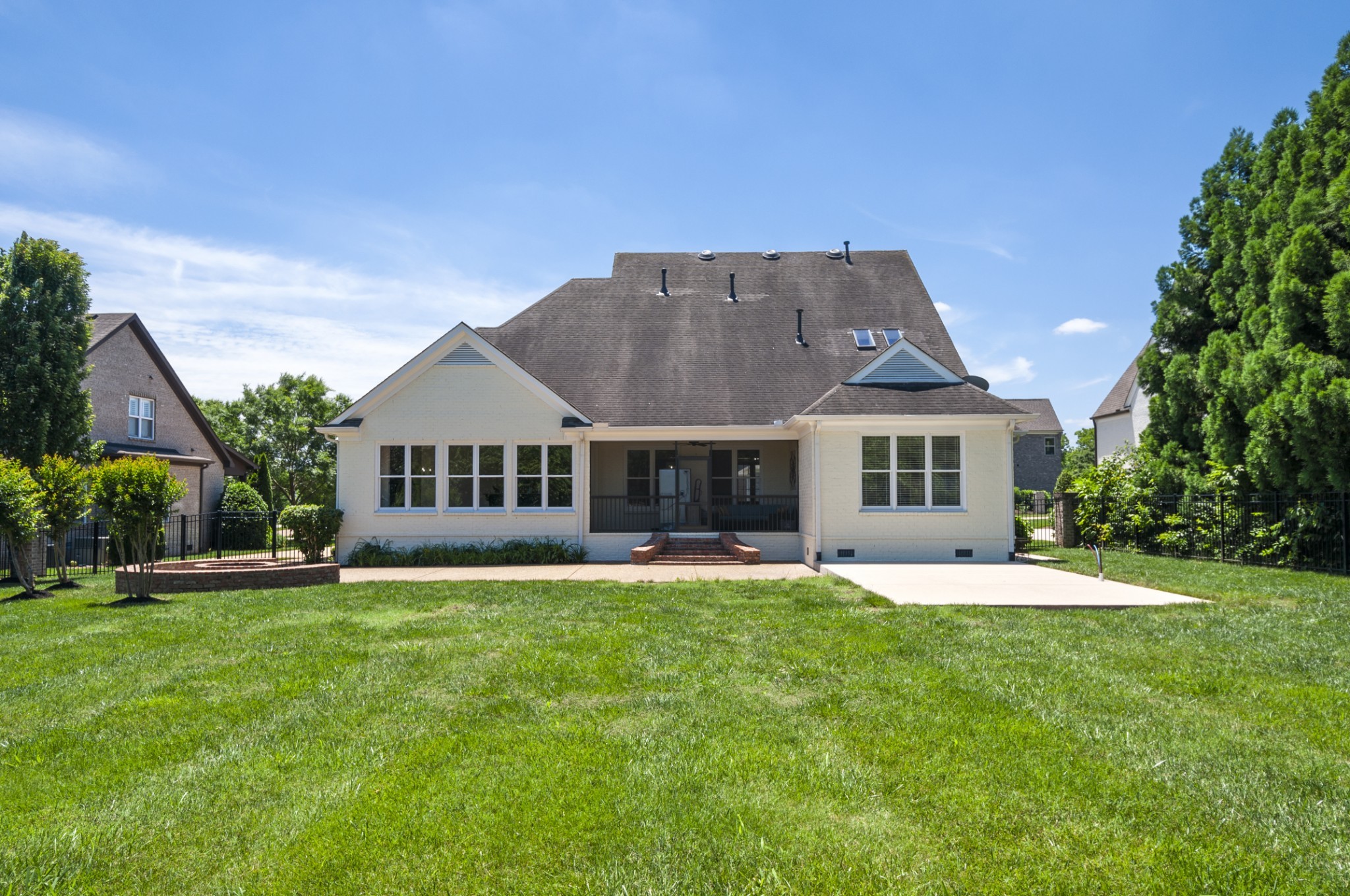 3624 Lime Valley Bridge Road Thompson's Station, TN 37179 - Photo 22 of 69 a front view of a house with a garden