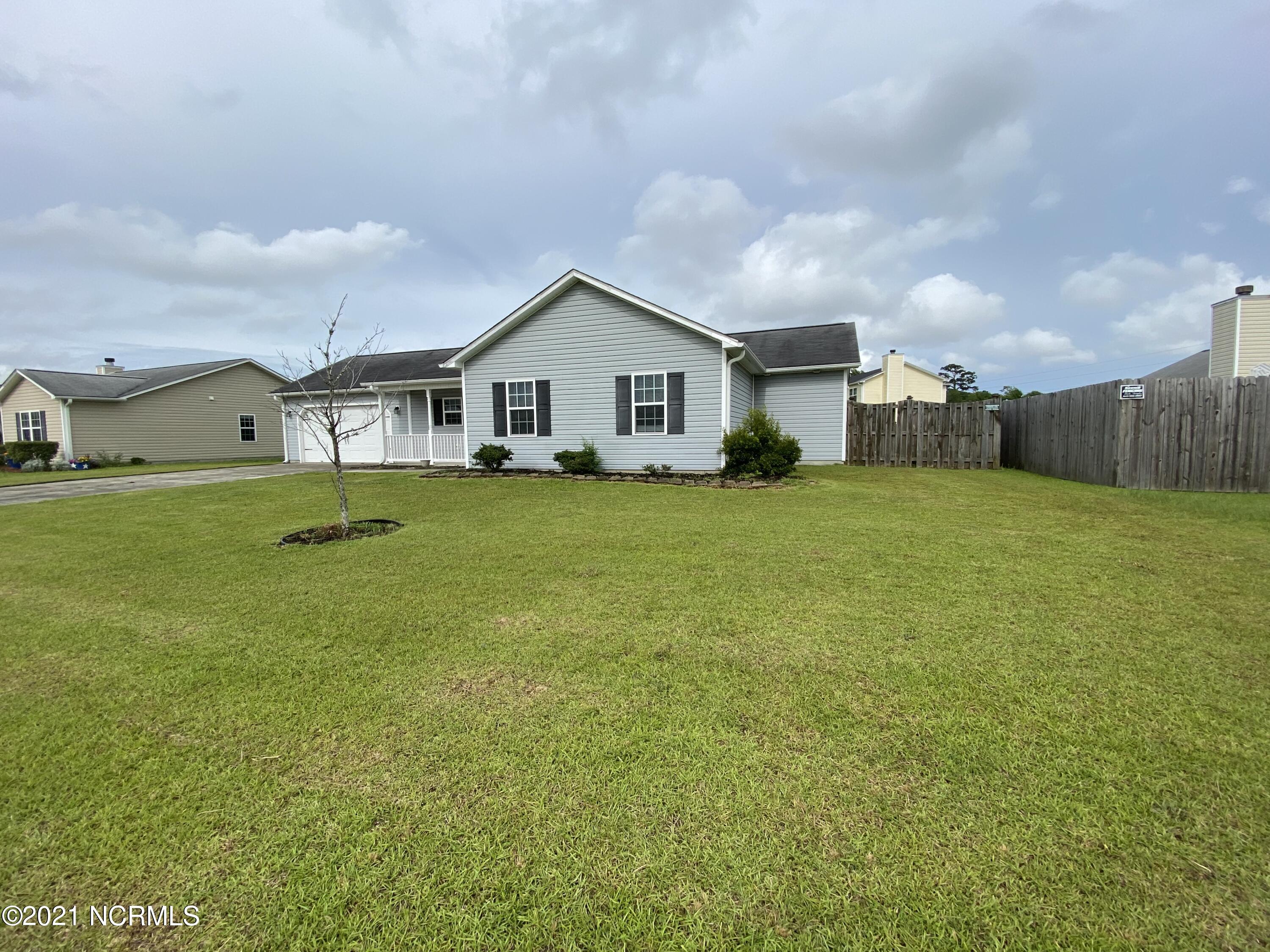 106 Gamble Way Hubert, NC 28539 - Photo 1 of 43 IMG_2986