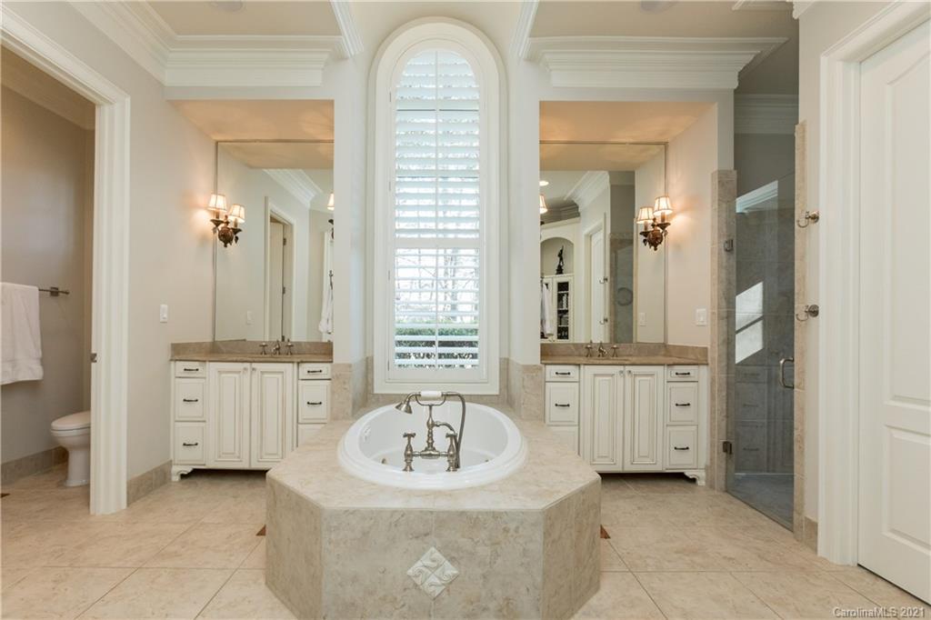 13324 Claysparrow Road Charlotte, NC 28278 - Photo 15 of 29 Gallery Image 15