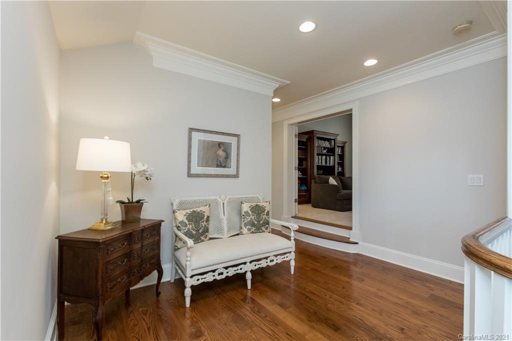 13324 Claysparrow Road Charlotte, NC 28278 - Photo 17 of 29 Gallery Image 17