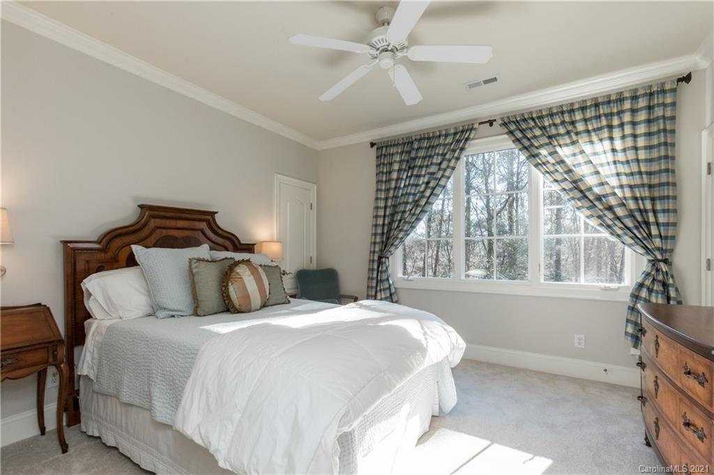 13324 Claysparrow Road Charlotte, NC 28278 - Photo 18 of 29 Gallery Image 18