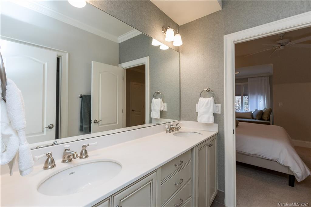 13324 Claysparrow Road Charlotte, NC 28278 - Photo 21 of 29 Gallery Image 21