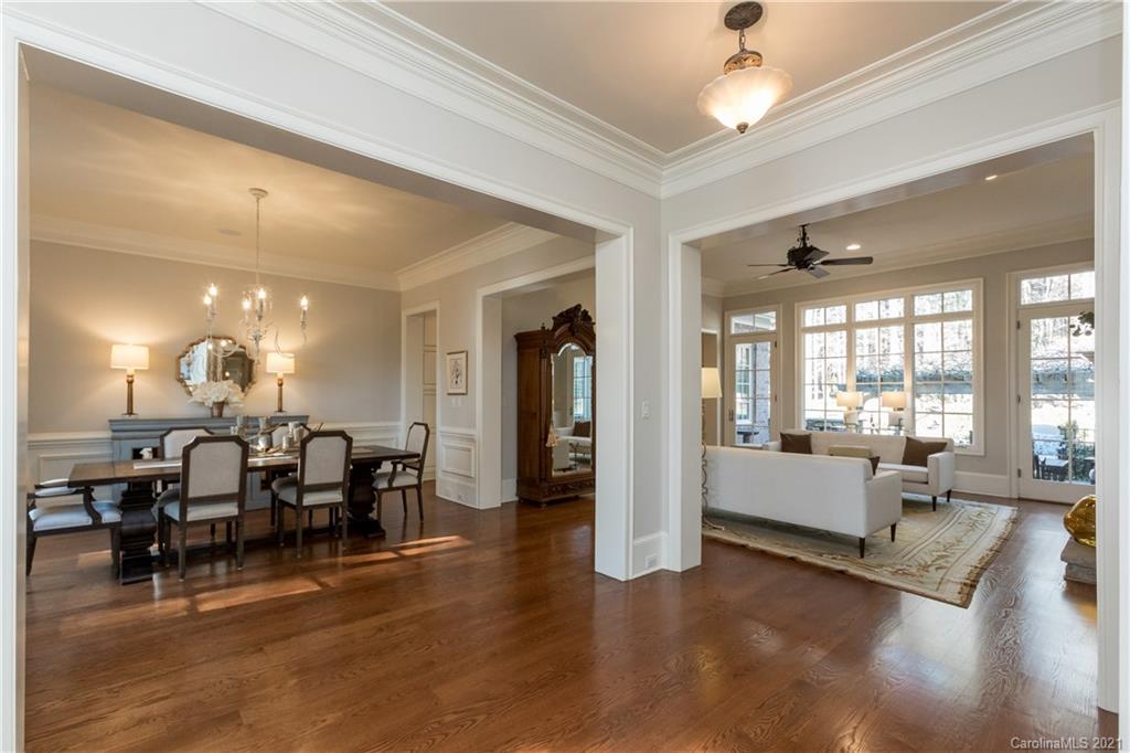 13324 Claysparrow Road Charlotte, NC 28278 - Photo 4 of 29 Gallery Image 4