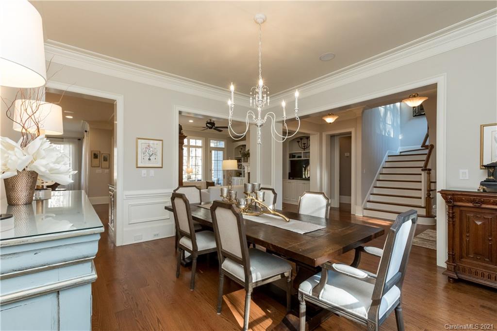 13324 Claysparrow Road Charlotte, NC 28278 - Photo 5 of 29 Gallery Image 5