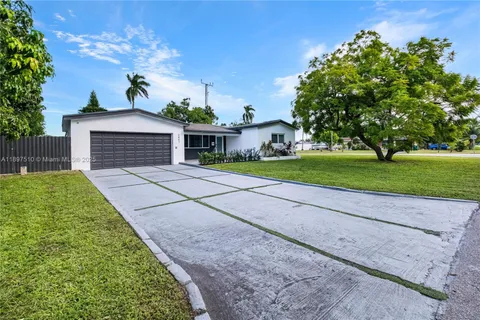 $629,000 | 2441 Alcazar Drive, Miramar, FL 33023