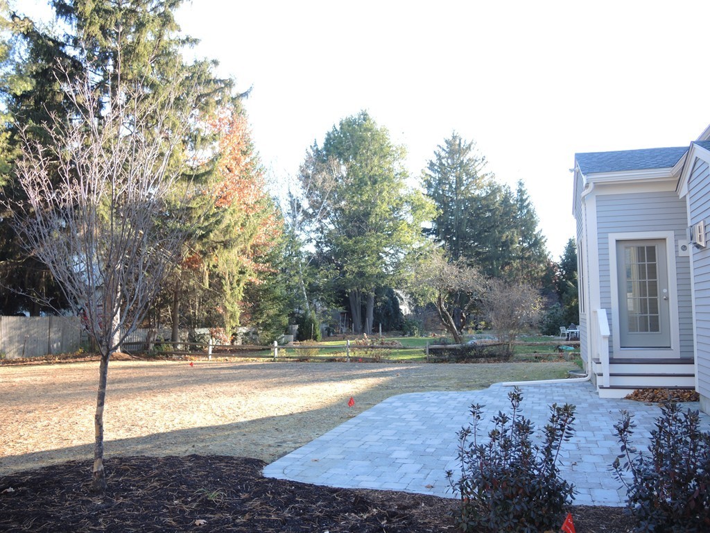 38 Mayflower Road Needham, MA 02492 - Photo 19 of 21