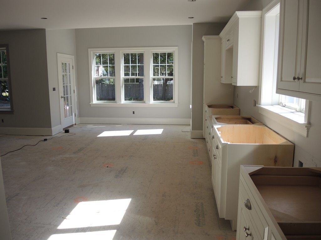 38 Mayflower Road Needham, MA 02492 - Photo 8 of 21