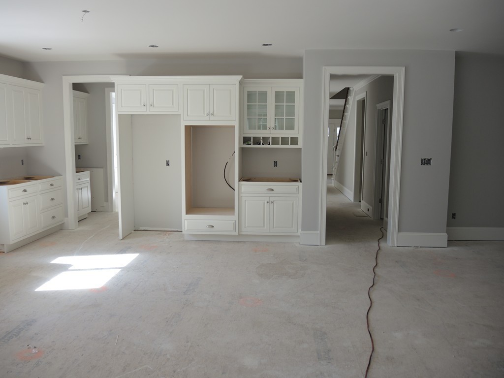 38 Mayflower Road Needham, MA 02492 - Photo 10 of 21