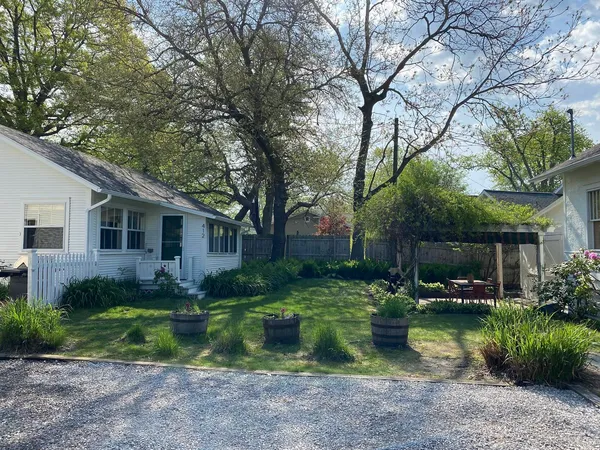 $1,200,000 | 410 North Shore Drive, South Haven, MI 49090